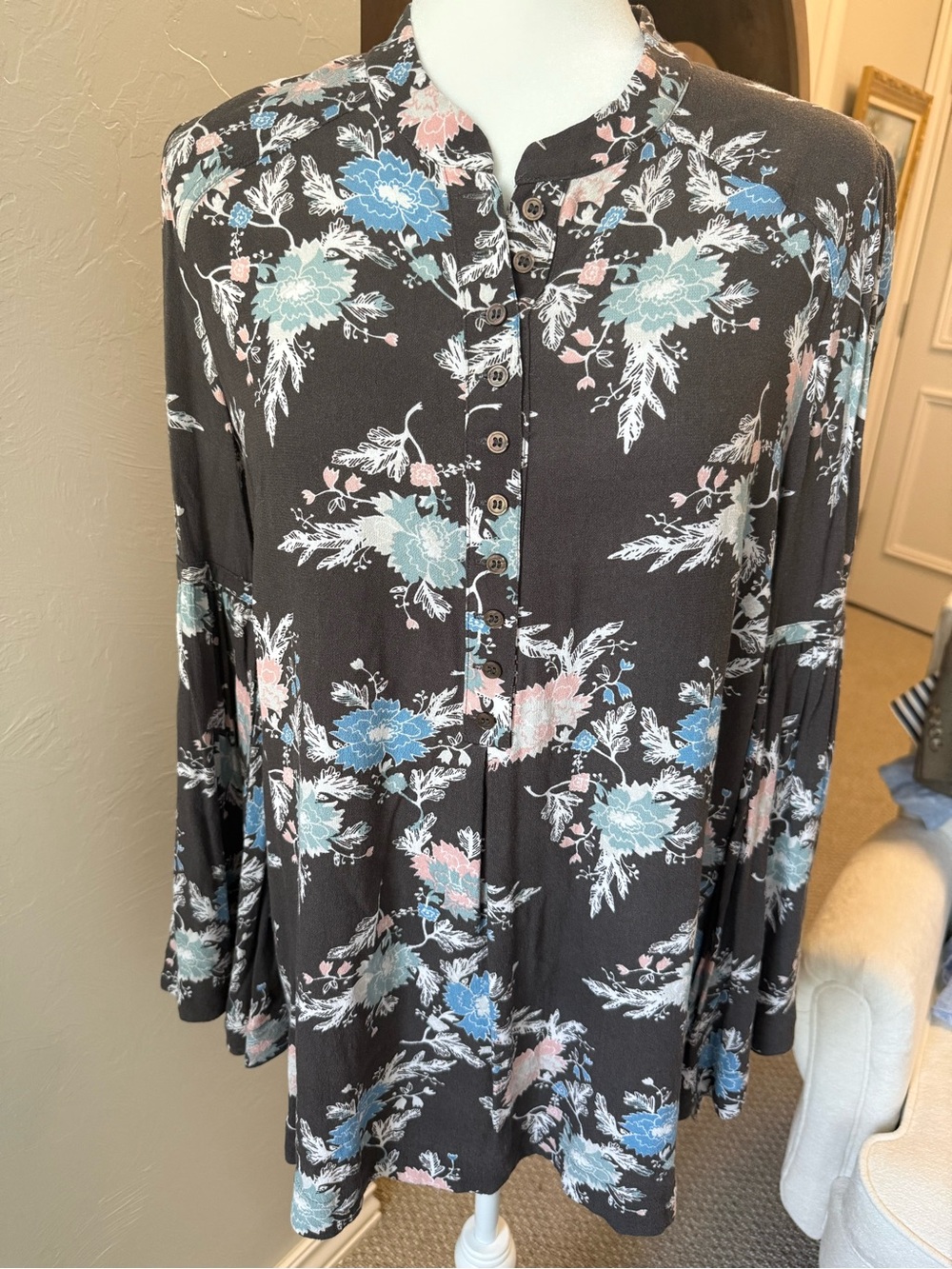 Free People Floral Tunic Blouse M Bell Sleeve Boho Whimsigoth